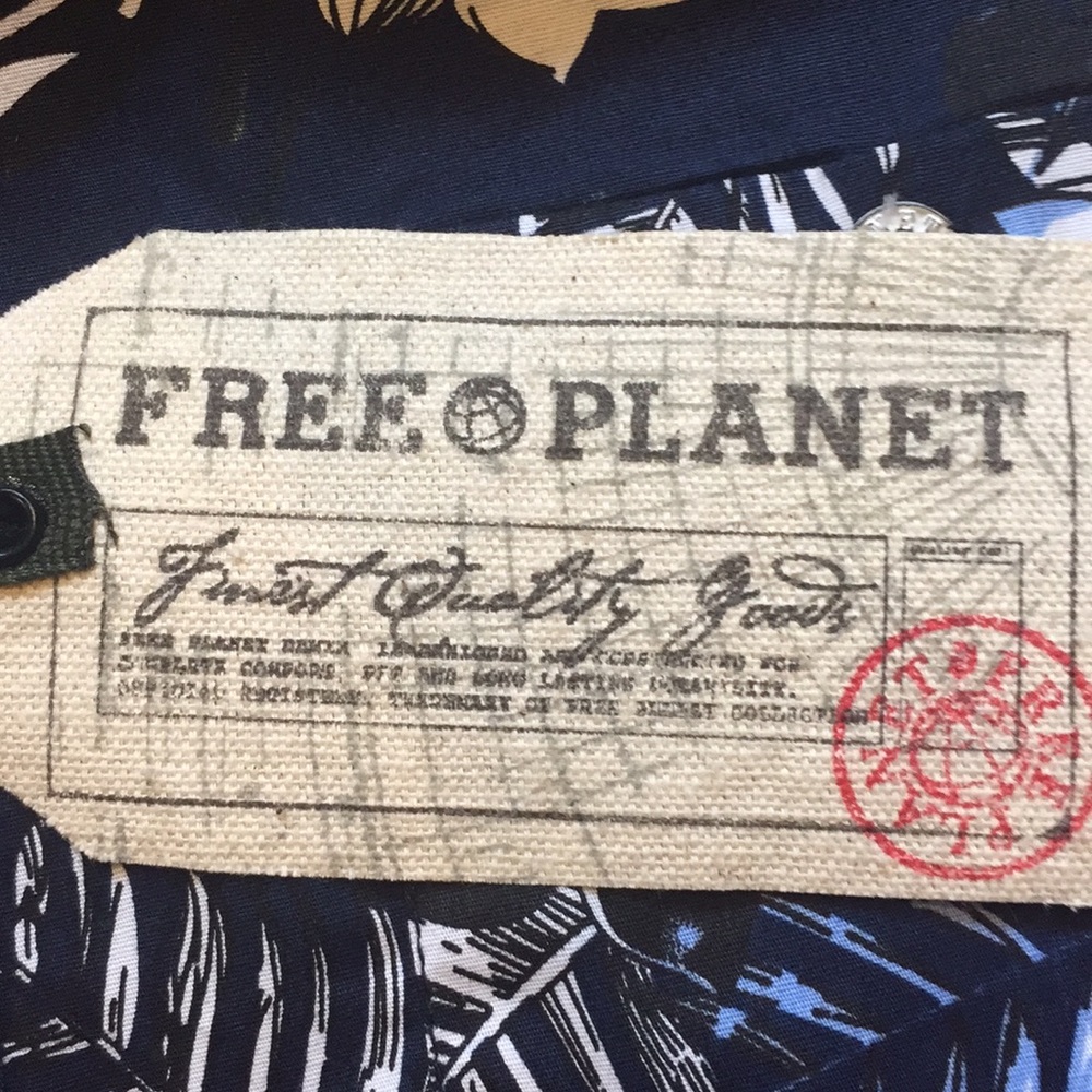 Free Planet Hawaiian Shirt Button-Up - Picture 2 of 6
